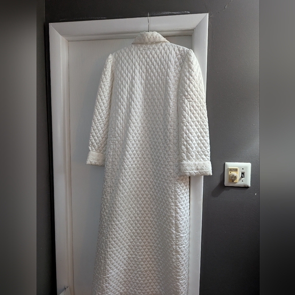 Circa 1950's Authentic Christian Dior Housecoat / Robe - Picture 10 of 16